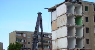 Демонтаж 5 этажного дома Назрань, цена от 3742 руб.