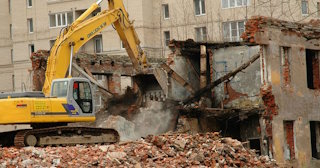 Демонтаж фасада в Назрани: цены за м2 от 369 рублей | Сварной-Нзр
