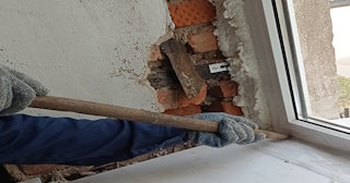 Демонтаж оконных откосов по выгодной цене от 527 руб. в Назрани - Сварной-Нзр