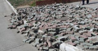 Демонтаж тротуарной плитки Назрань, цена от 3004 руб.