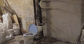 Демонтаж сантехкабины в панельном доме - цена от 1054 рублей | Сварной-Нзр